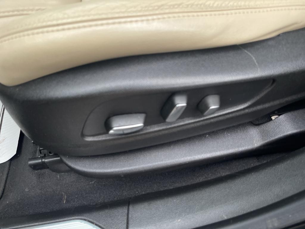 used 2017 Cadillac XT5 car, priced at $12,700