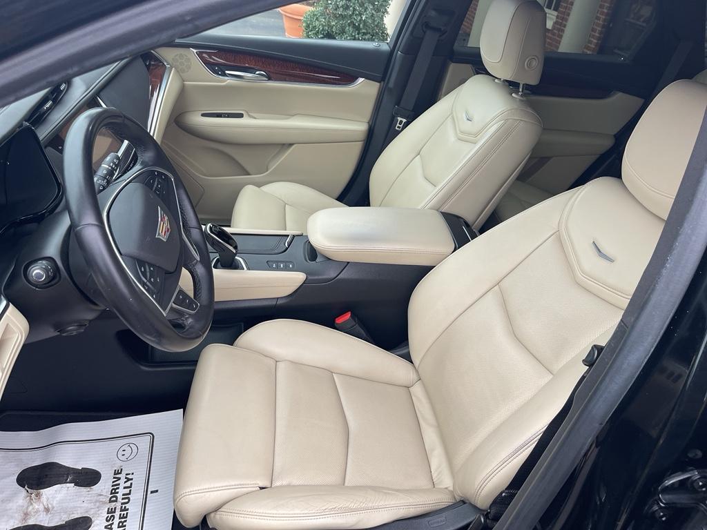 used 2017 Cadillac XT5 car, priced at $12,700