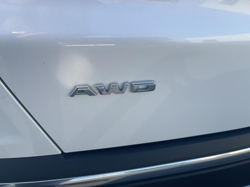 used 2023 Cadillac XT5 car, priced at $35,000