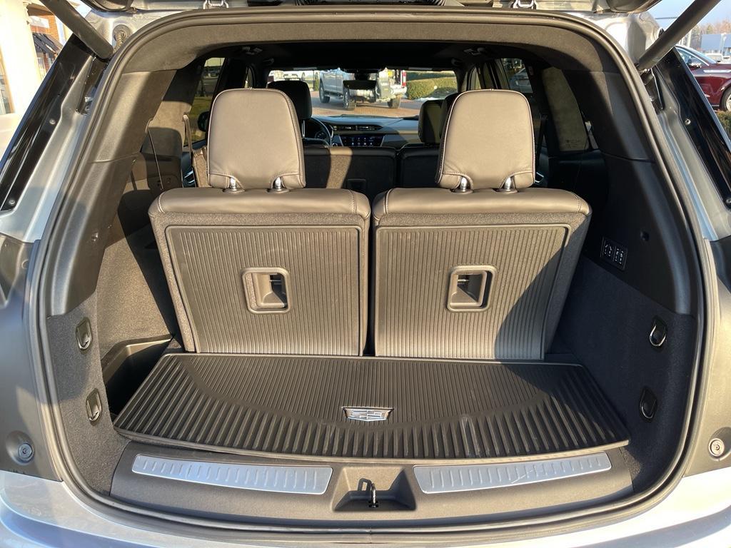 used 2024 Cadillac XT6 car, priced at $51,500