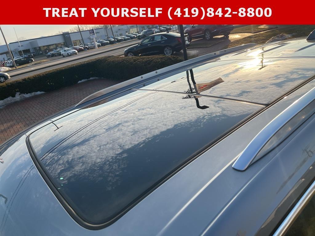 used 2024 Cadillac XT6 car, priced at $51,500