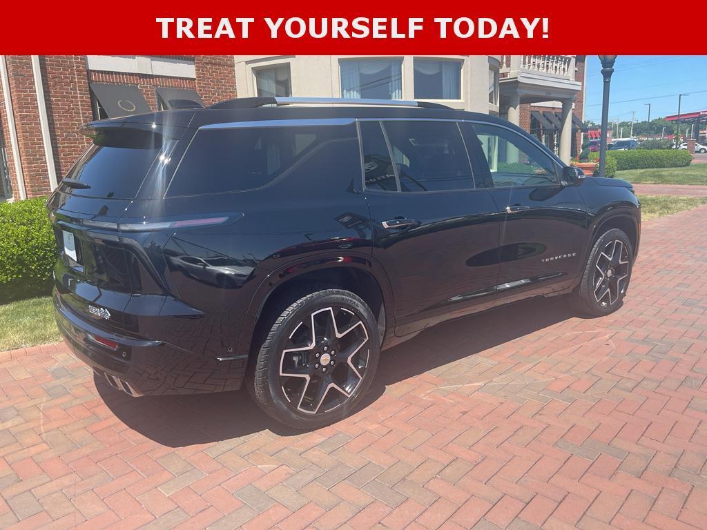used 2025 Chevrolet Traverse car, priced at $51,900