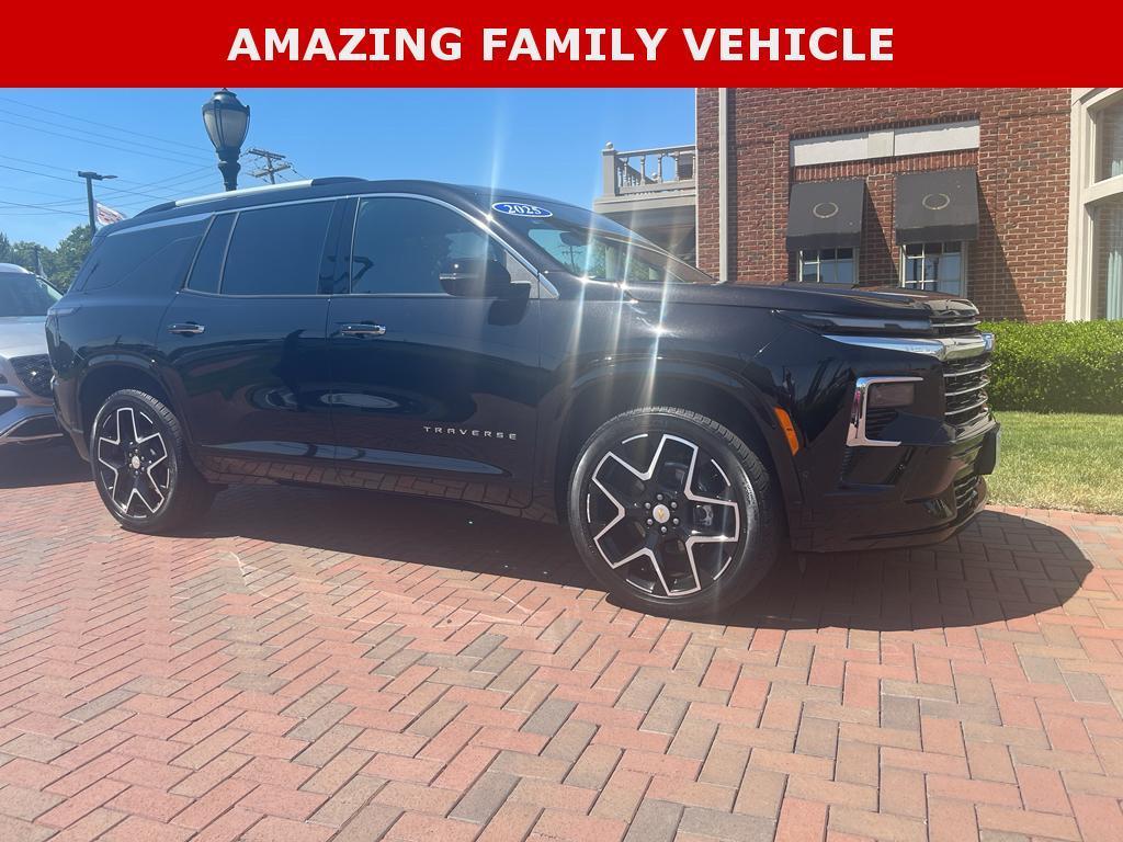 used 2025 Chevrolet Traverse car, priced at $51,900
