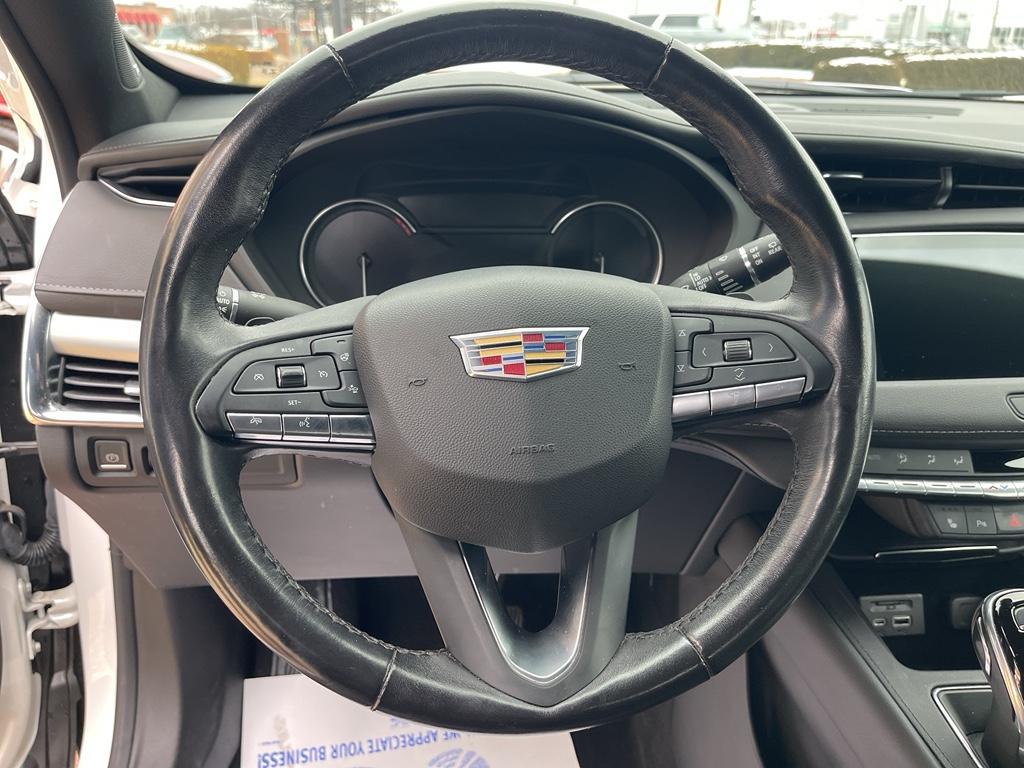used 2023 Cadillac XT4 car, priced at $31,900