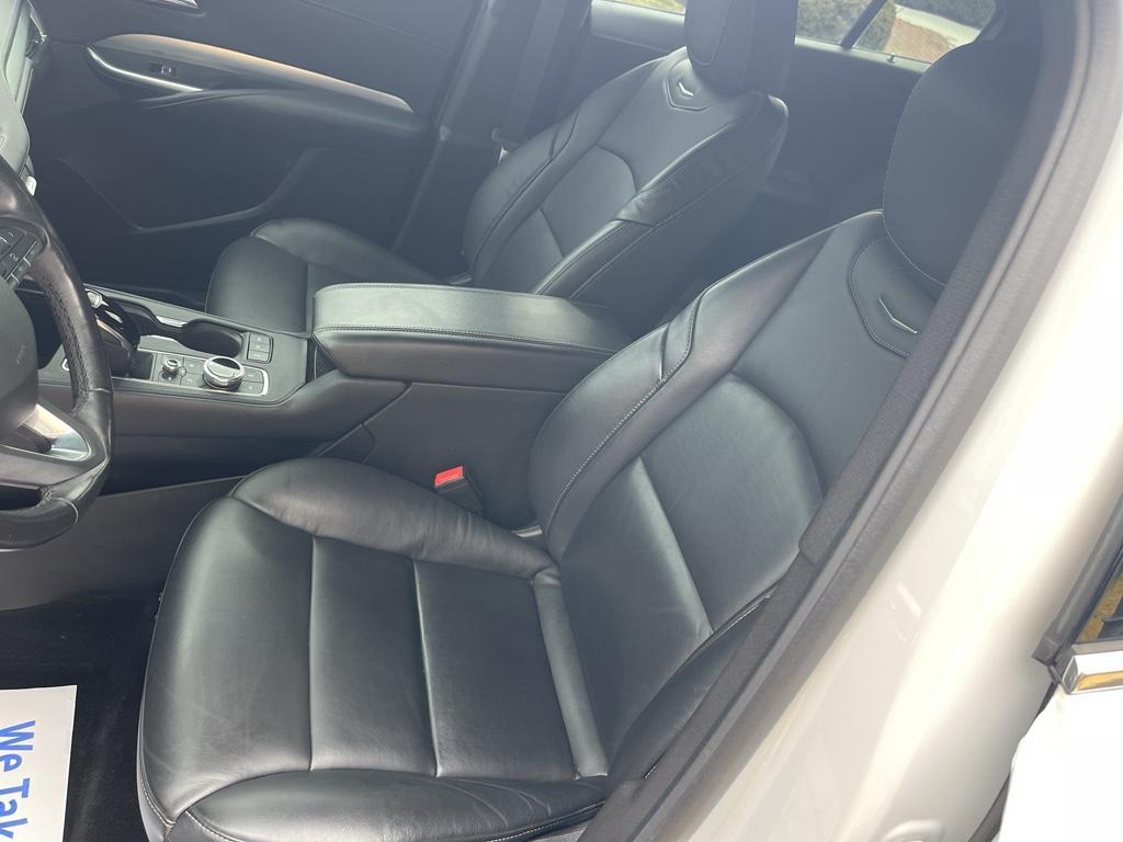 used 2023 Cadillac XT4 car, priced at $31,900