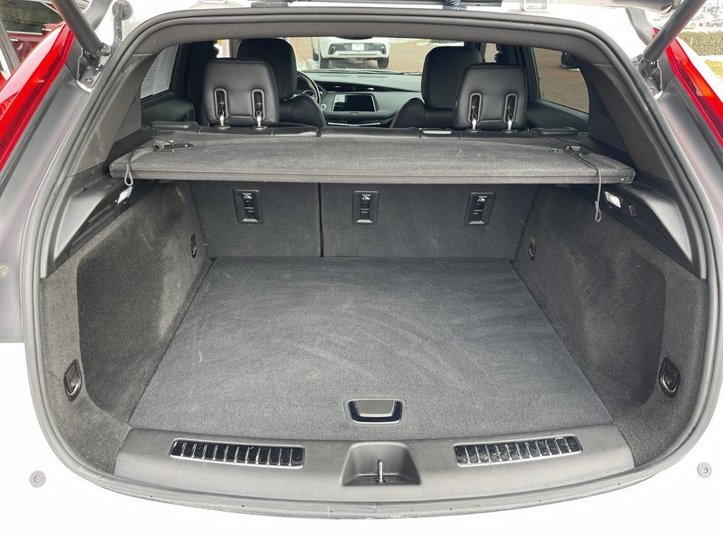 used 2023 Cadillac XT4 car, priced at $31,900