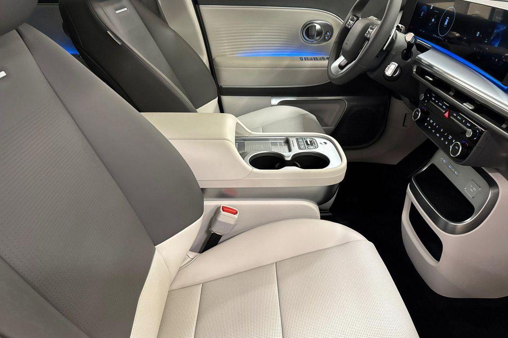 new 2026 Hyundai IONIQ 9 car, priced at $62,585