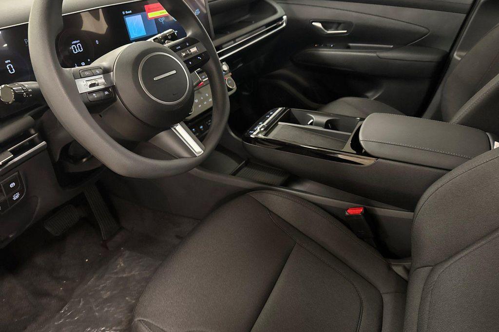 new 2026 Hyundai TUCSON Hybrid car, priced at $31,840