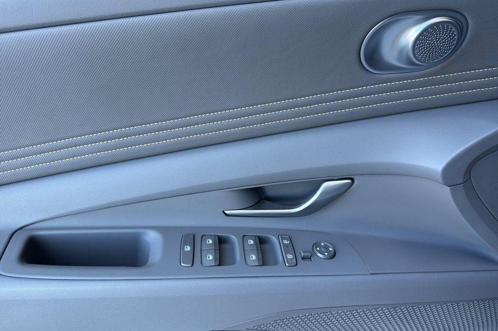 new 2025 Hyundai ELANTRA HEV car, priced at $23,195