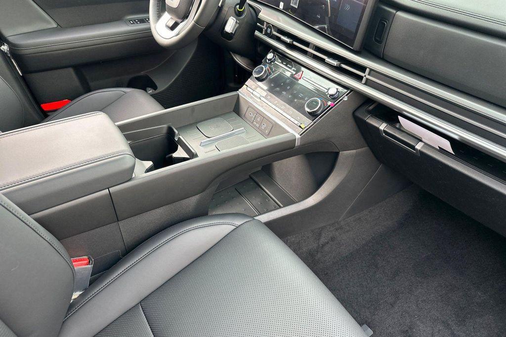 new 2025 Hyundai Santa Fe car, priced at $34,945