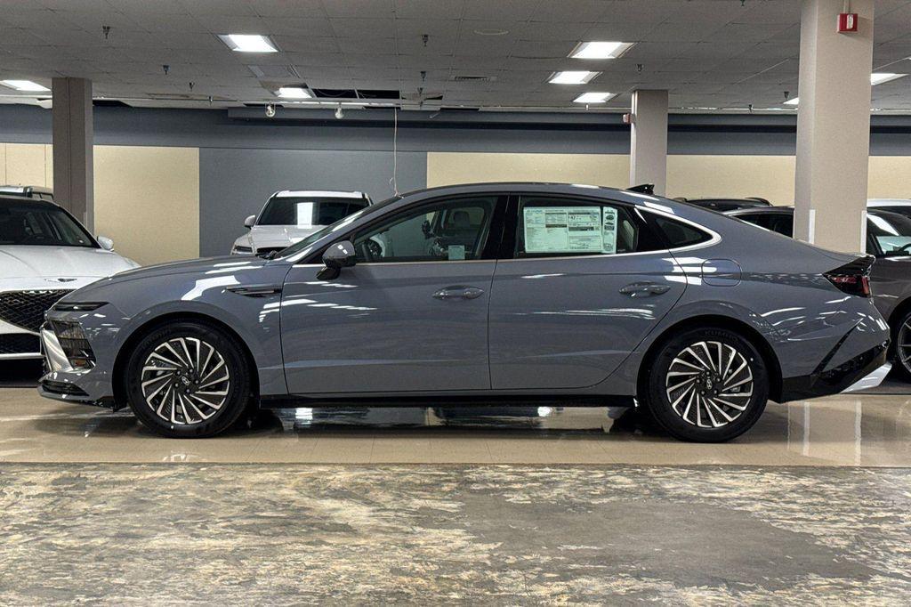 new 2026 Hyundai Sonata Hybrid car, priced at $39,145