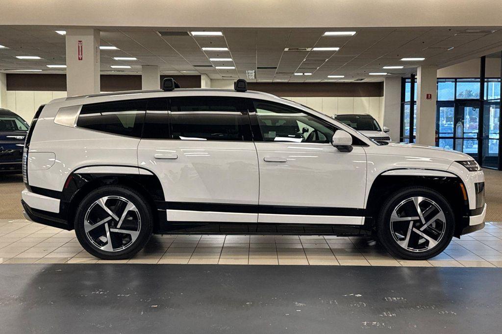 new 2026 Hyundai IONIQ 9 car, priced at $62,095