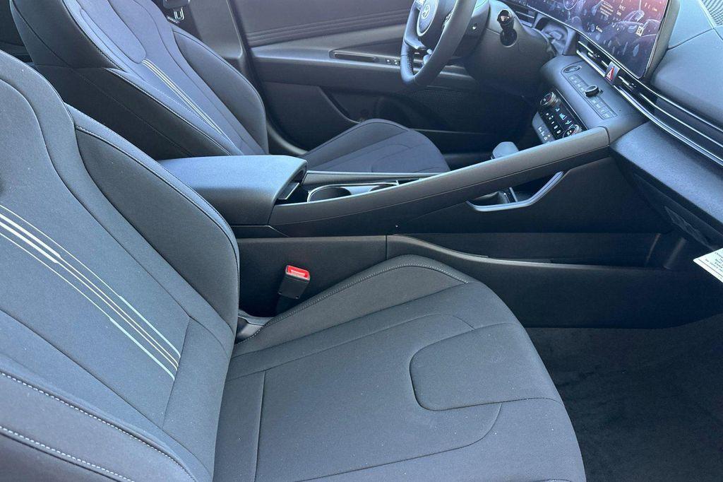new 2025 Hyundai ELANTRA HEV car, priced at $23,625