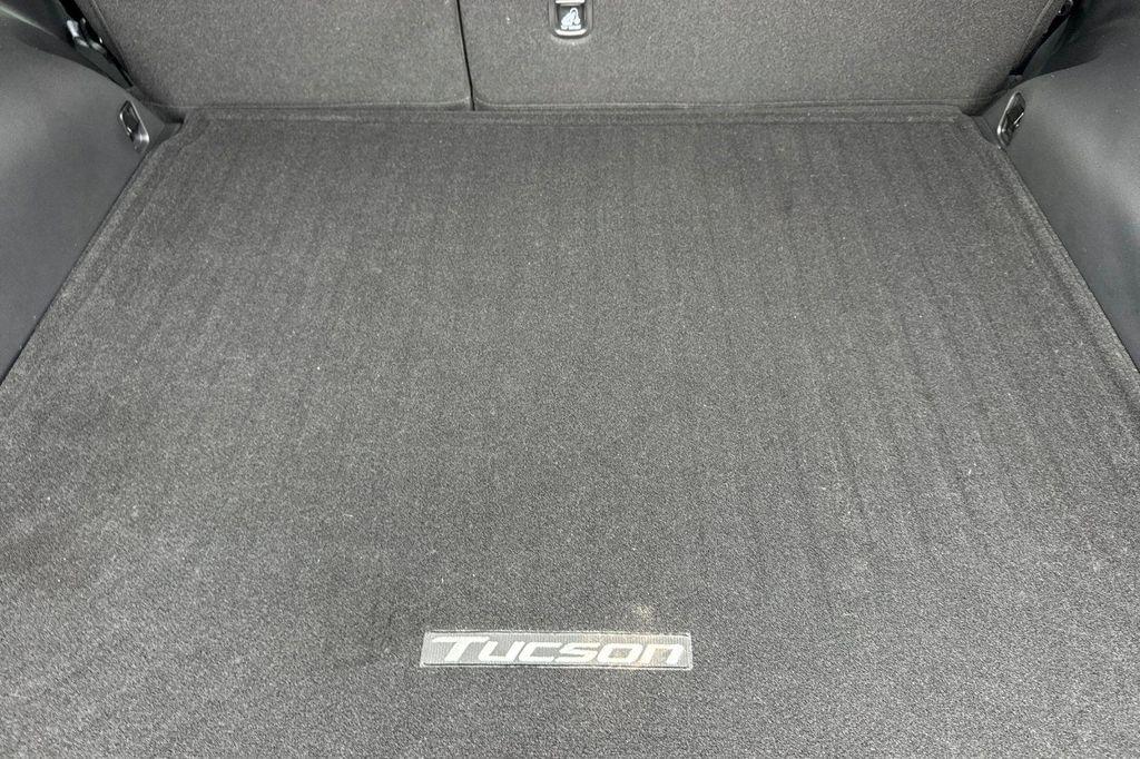 used 2025 Hyundai TUCSON Hybrid car, priced at $35,290