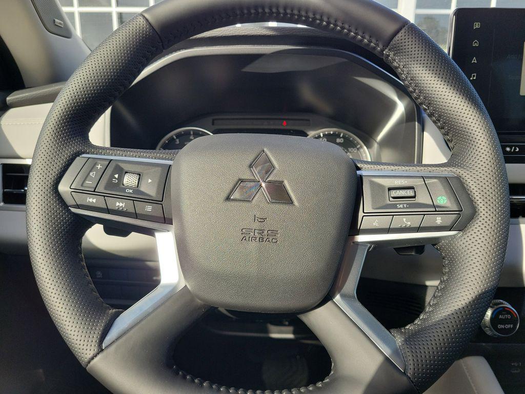 new 2026 Mitsubishi Outlander car, priced at $33,275