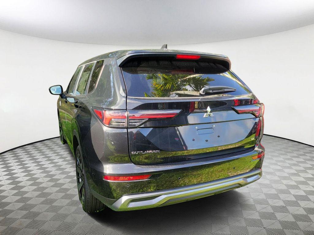 new 2025 Mitsubishi Outlander car, priced at $28,890