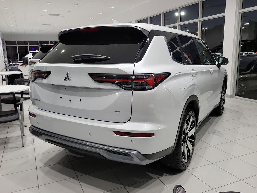new 2026 Mitsubishi Outlander car, priced at $31,835