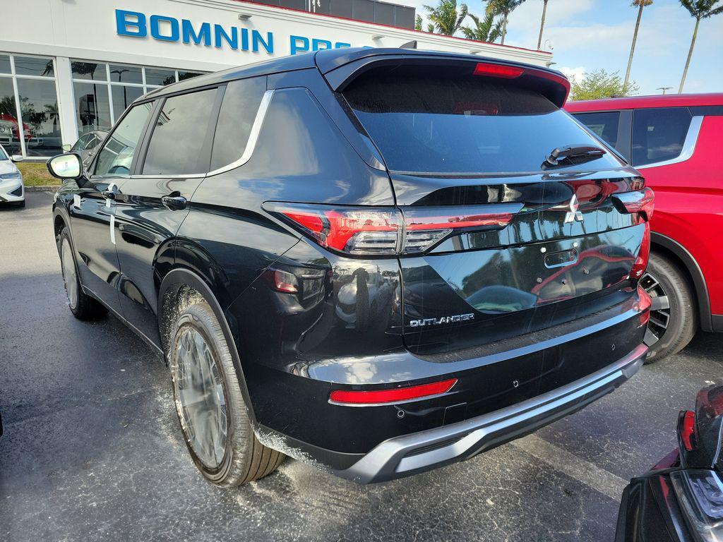 new 2026 Mitsubishi Outlander car, priced at $33,275