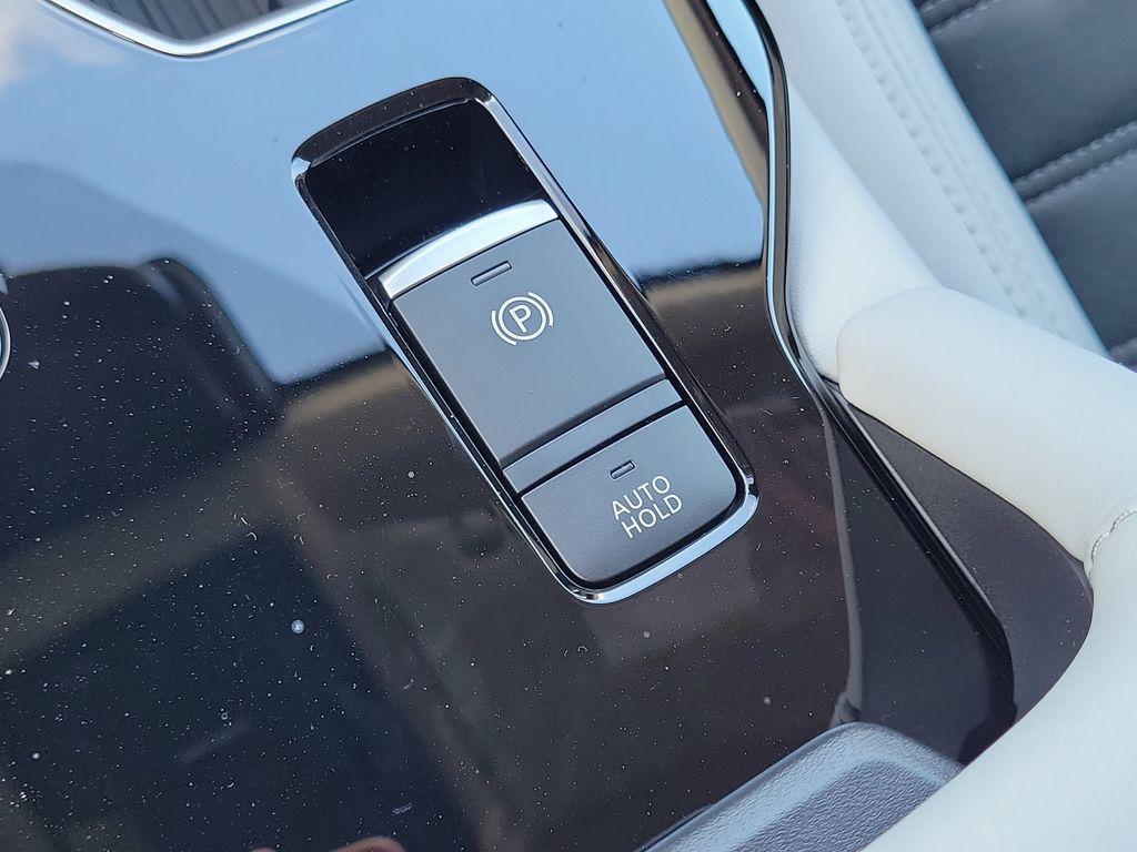 new 2026 Mitsubishi Outlander car, priced at $33,275