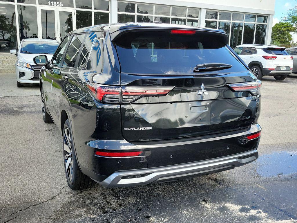 new 2025 Mitsubishi Outlander car, priced at $30,180