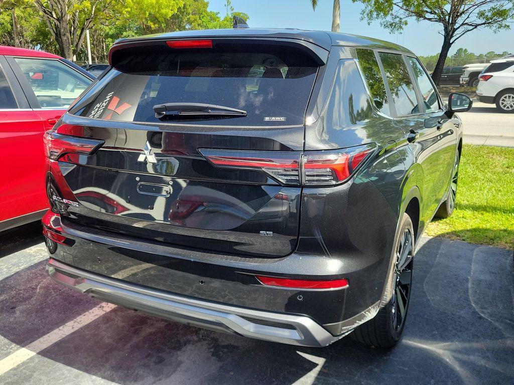 new 2025 Mitsubishi Outlander car, priced at $27,990