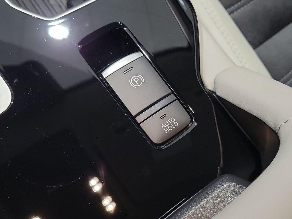 new 2026 Mitsubishi Outlander car, priced at $31,835