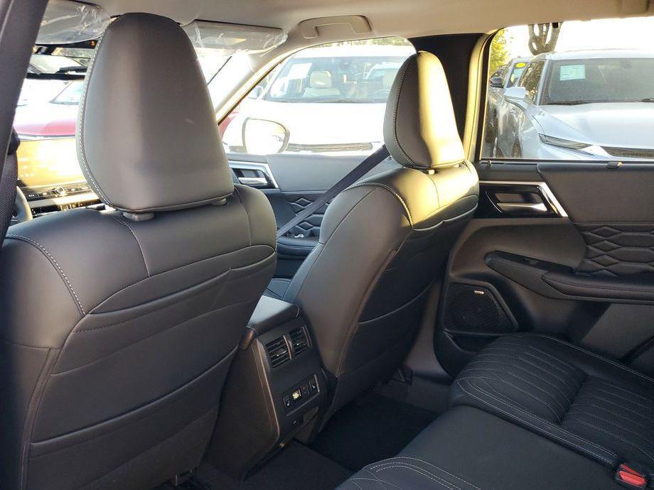 new 2026 Mitsubishi Outlander car, priced at $34,260
