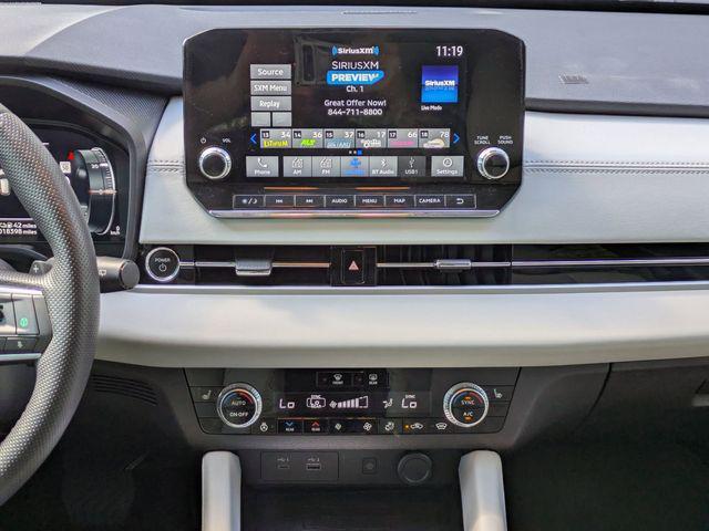used 2024 Mitsubishi Outlander PHEV car, priced at $30,200