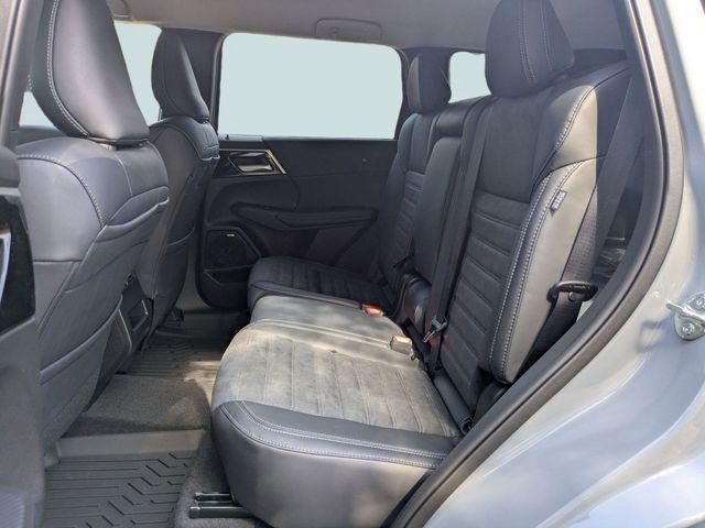 new 2026 Mitsubishi Outlander car, priced at $31,237