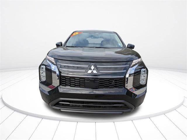 new 2025 Mitsubishi Outlander car, priced at $26,576