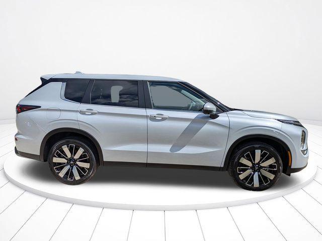 new 2026 Mitsubishi Outlander car, priced at $31,386