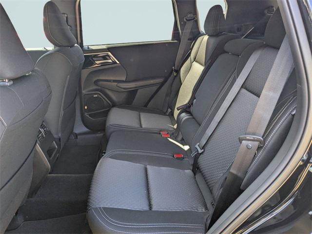 new 2025 Mitsubishi Outlander car, priced at $26,483