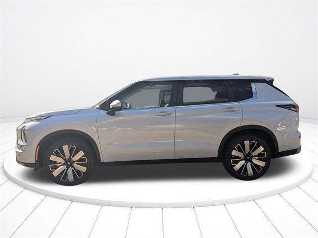 new 2025 Mitsubishi Outlander car, priced at $31,612