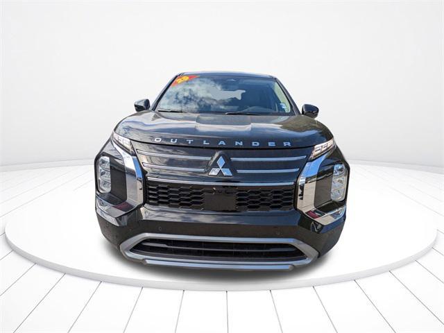 new 2025 Mitsubishi Outlander car, priced at $28,606