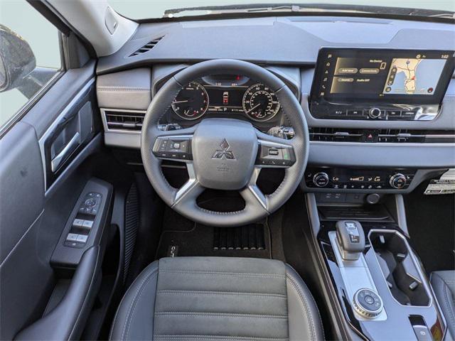 new 2025 Mitsubishi Outlander car, priced at $28,606