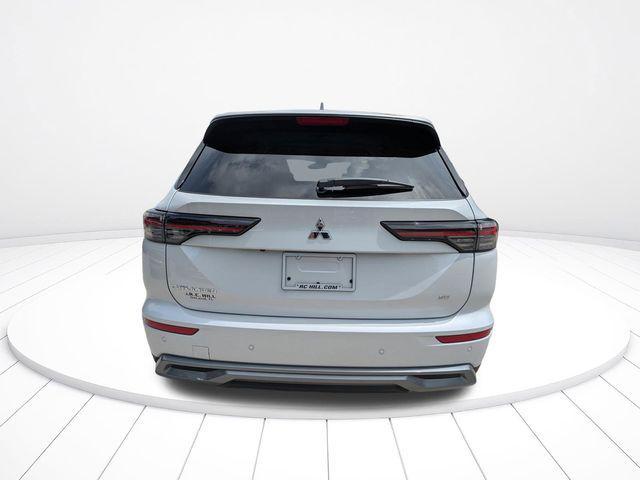 new 2026 Mitsubishi Outlander car, priced at $31,378