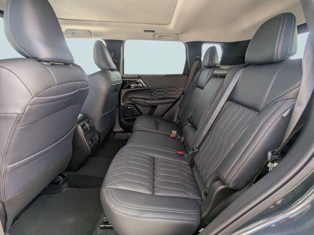 new 2026 Mitsubishi Outlander car, priced at $35,036
