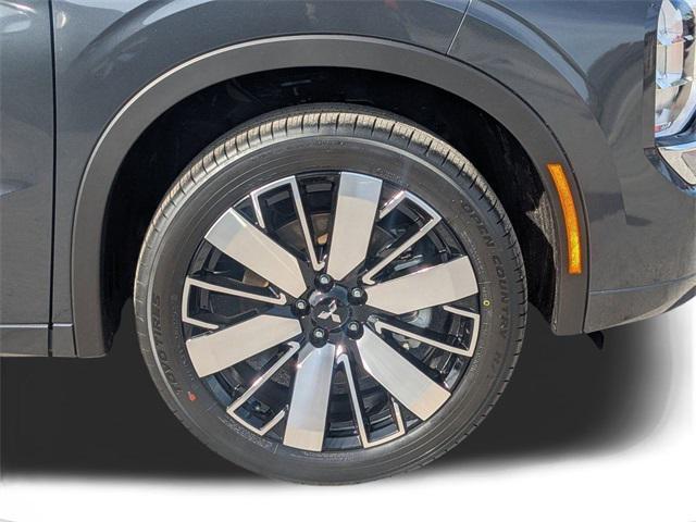 new 2026 Mitsubishi Outlander car, priced at $35,036