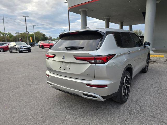 used 2023 Mitsubishi Outlander car, priced at $21,000