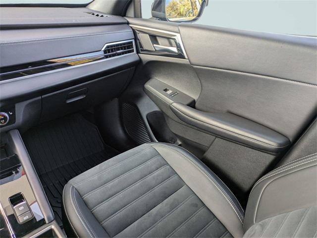 used 2024 Mitsubishi Outlander car, priced at $25,600