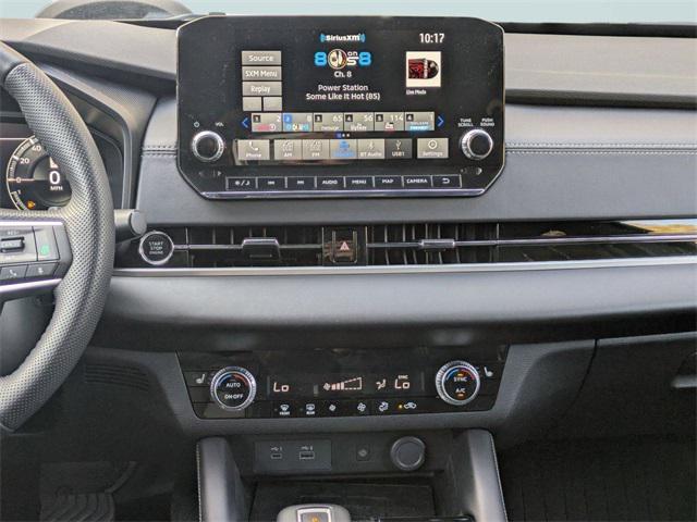 used 2024 Mitsubishi Outlander car, priced at $25,600