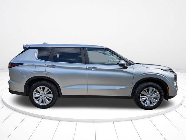 new 2026 Mitsubishi Outlander car, priced at $29,165