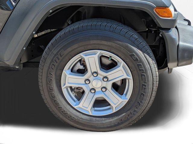 used 2022 Jeep Wrangler Unlimited car, priced at $23,700