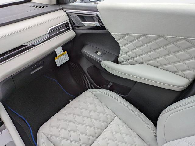 new 2025 Mitsubishi Outlander PHEV car, priced at $41,012