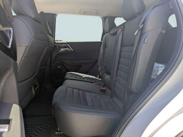 new 2026 Mitsubishi Outlander car, priced at $31,378