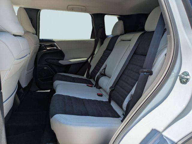 new 2026 Mitsubishi Outlander car, priced at $31,386