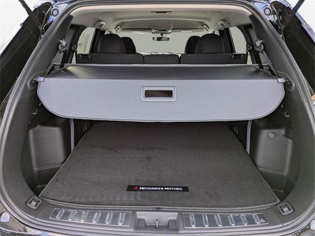 new 2025 Mitsubishi Outlander car, priced at $27,058