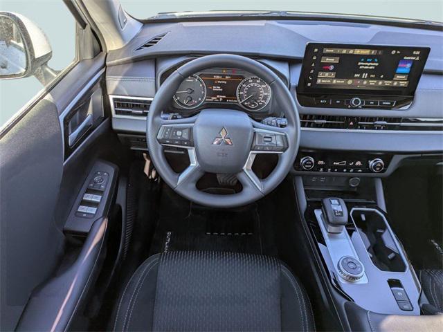 new 2025 Mitsubishi Outlander car, priced at $27,058