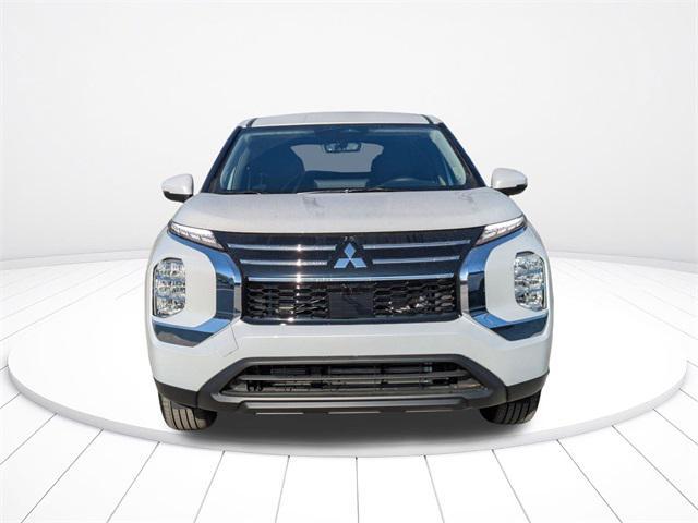 new 2025 Mitsubishi Outlander car, priced at $27,058