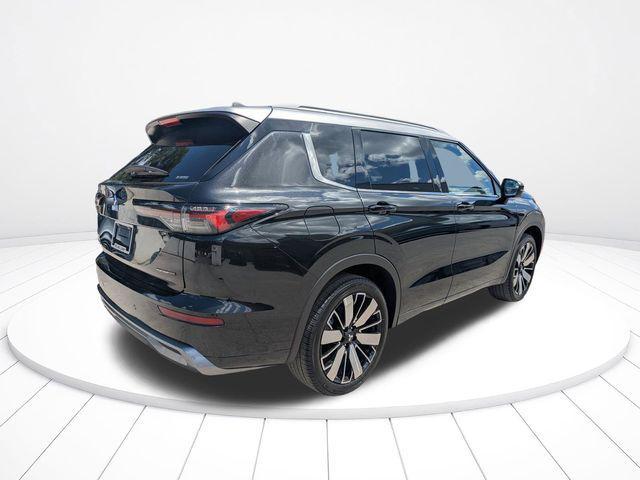 new 2025 Mitsubishi Outlander car